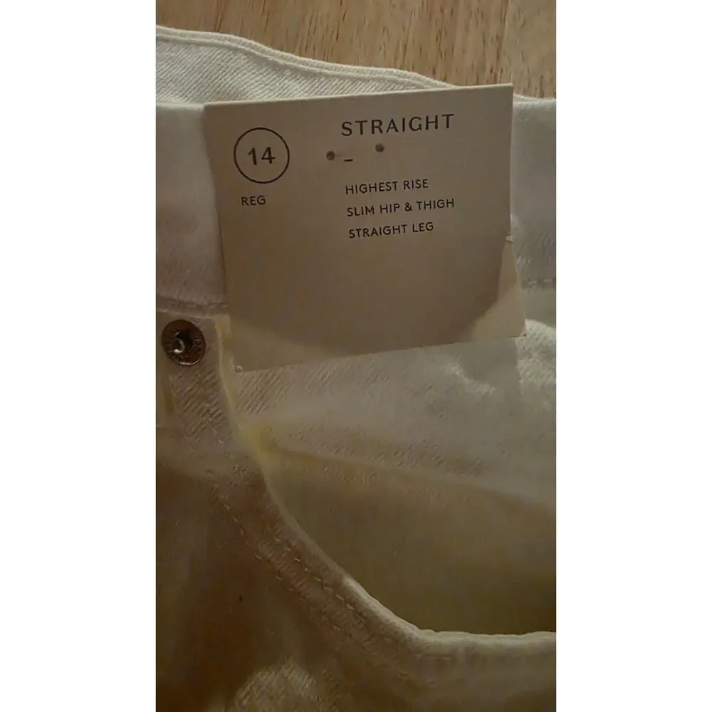 Universal Thread Women's Straight Leg/ White/ High Rise Denim - Picture 4 of 5